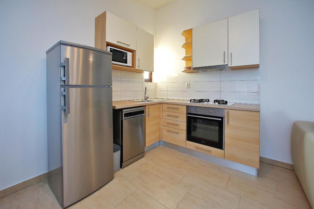 Apartmani Gordana Бибине Екстериор снимка