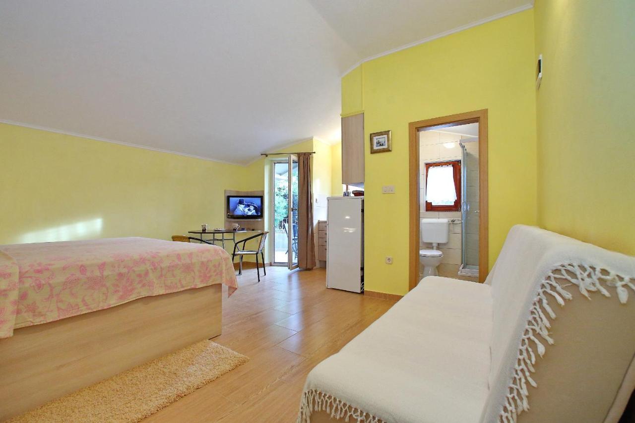 Apartmani Gordana Бибине Екстериор снимка