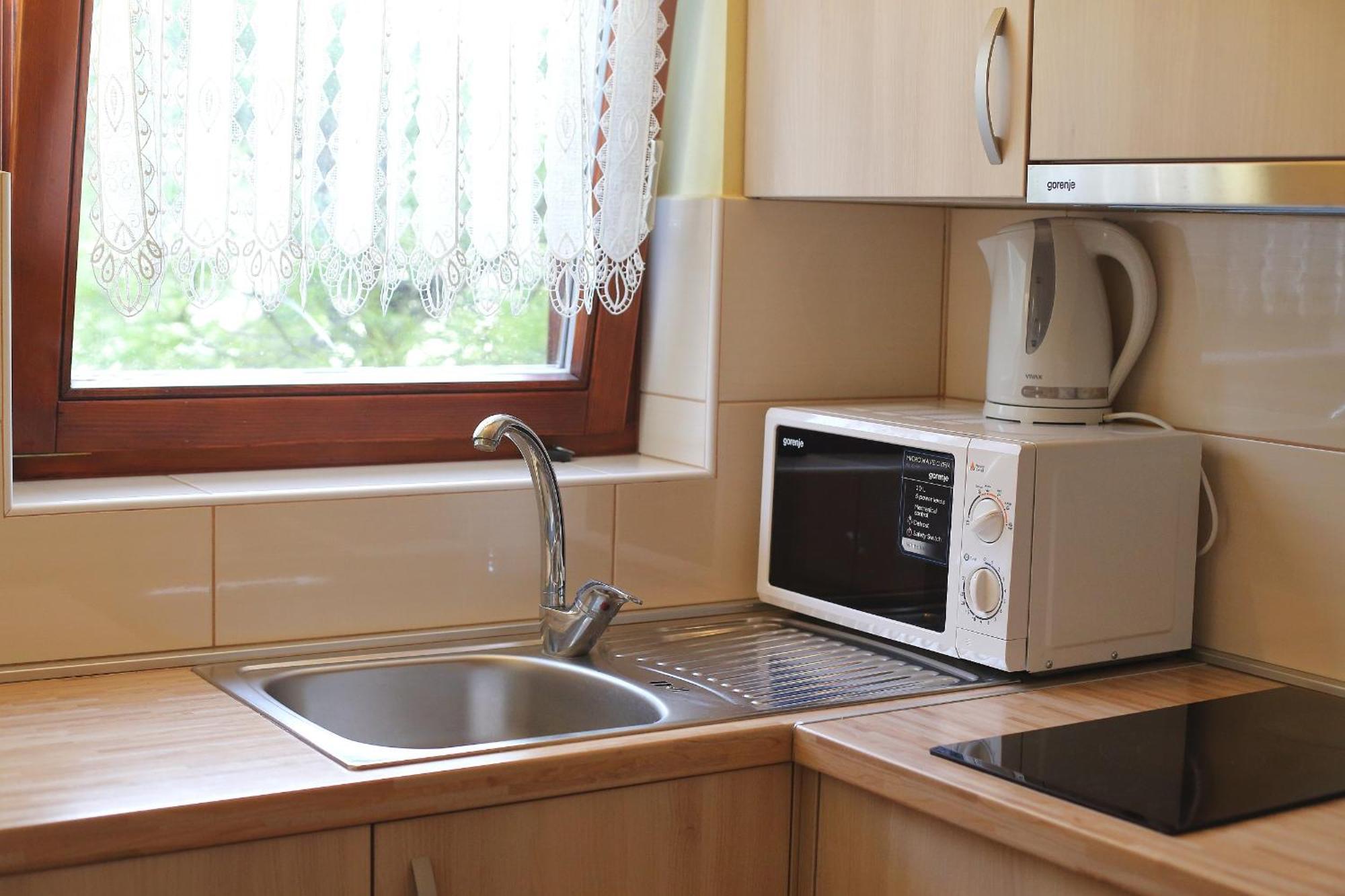 Apartmani Gordana Бибине Екстериор снимка
