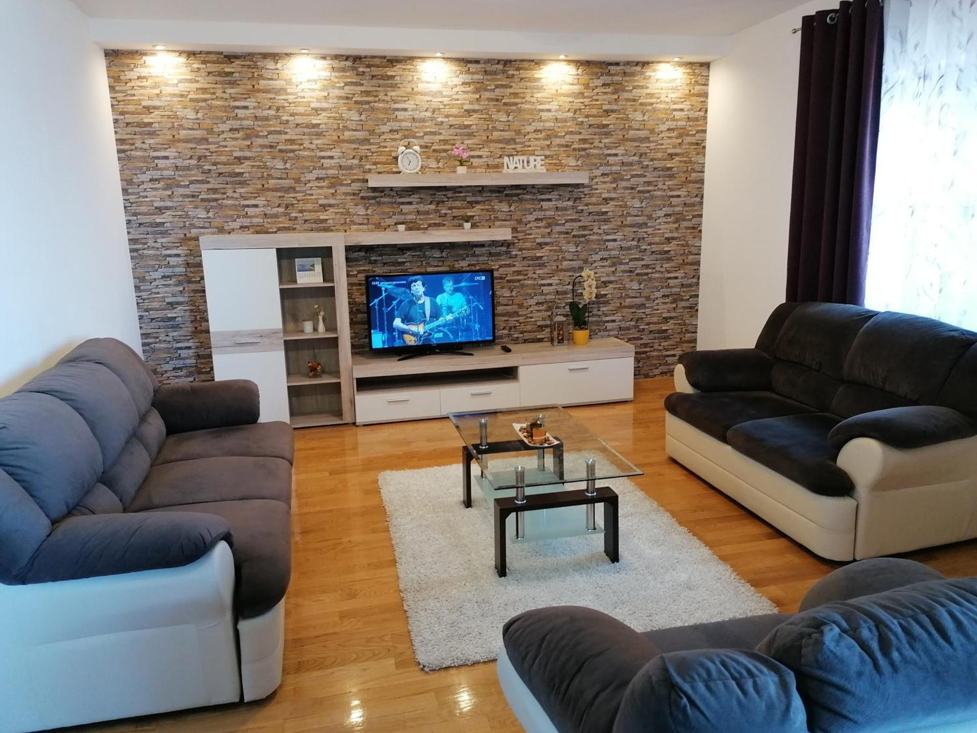 Apartmani Gordana Бибине Екстериор снимка