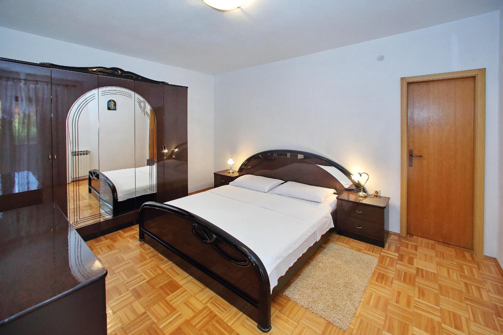 Apartmani Gordana Бибине Екстериор снимка